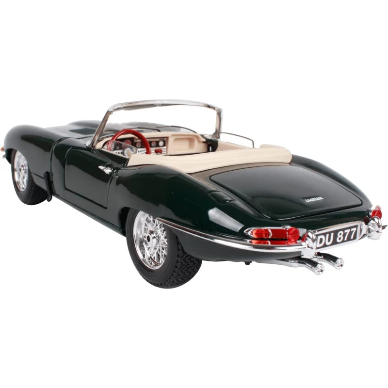 BBURAGO Jaguar E Cabrio 1961 1/18 Diecast Model Car - Wild Willy