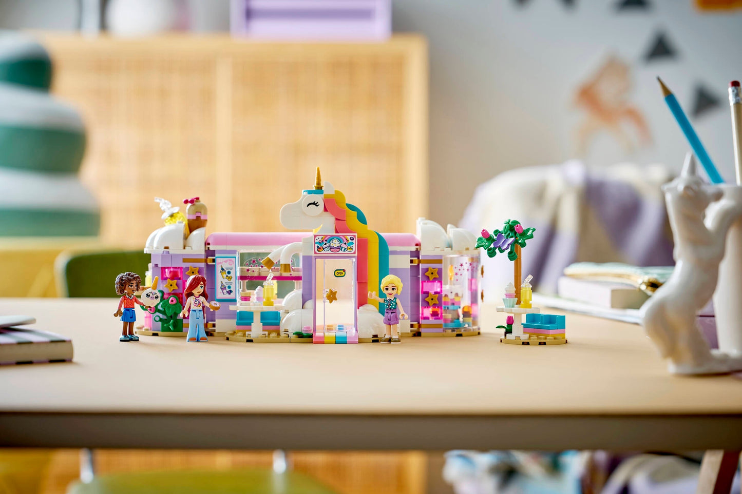 LEGO Friends Unicorn Dream Cafe 42684