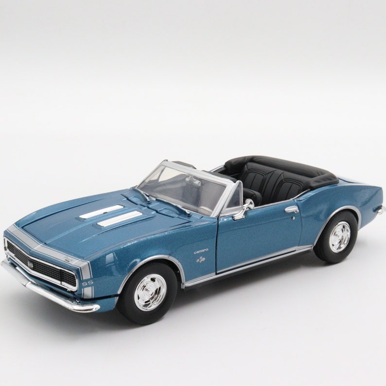 Maisto 1968 Chevrolet Camaro SS 1:24 Scale Die-Cast Model