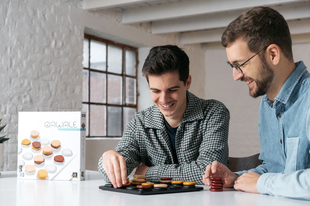 SuperHeated Neurons Qawale Push & Pull Toy