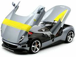 Bburago Ferrari Monza SP1 Silver Metallic with Yellow Stripes 1/18