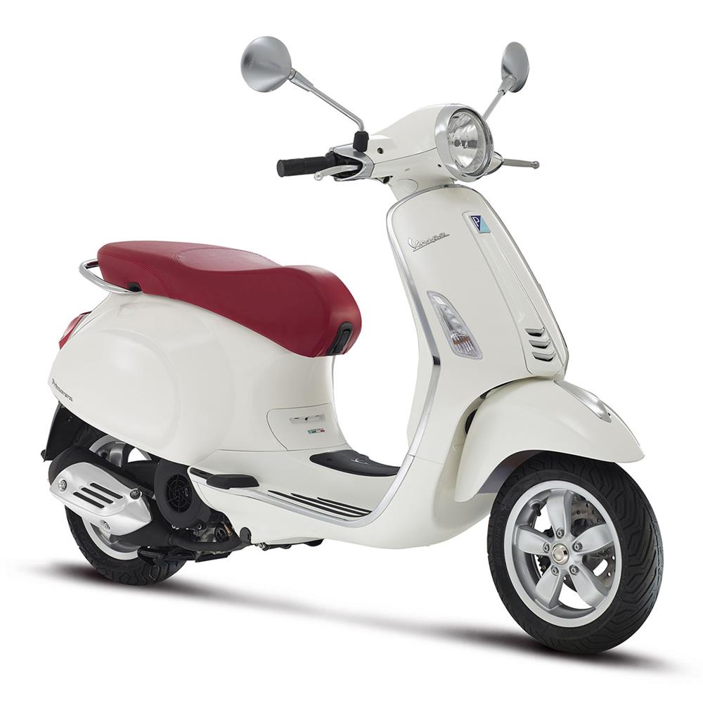Maisto Vespa with Stand 1:18  Scale - 12 Assorted Models