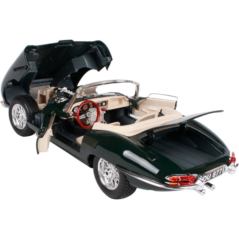 BBURAGO Jaguar E Cabrio 1961 1/18 Diecast Model Car - Wild Willy