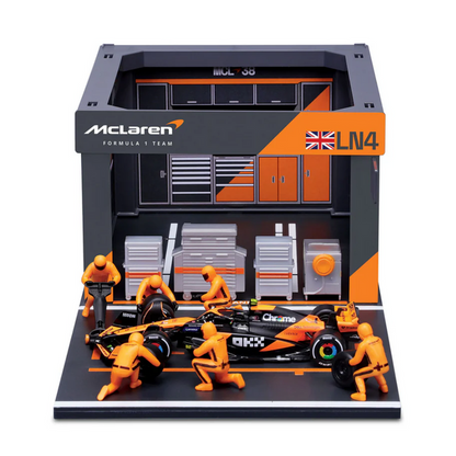 BBURAGO Mclaren F1 Team MCL38 Pit Pass Lando Norris 1/43 Scale - Wild Willy