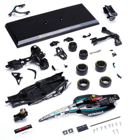Bburago 1:24 Mercedes-AMG F1 W15 Model Kit - #44 Lewis Hamilton - Wild Willy