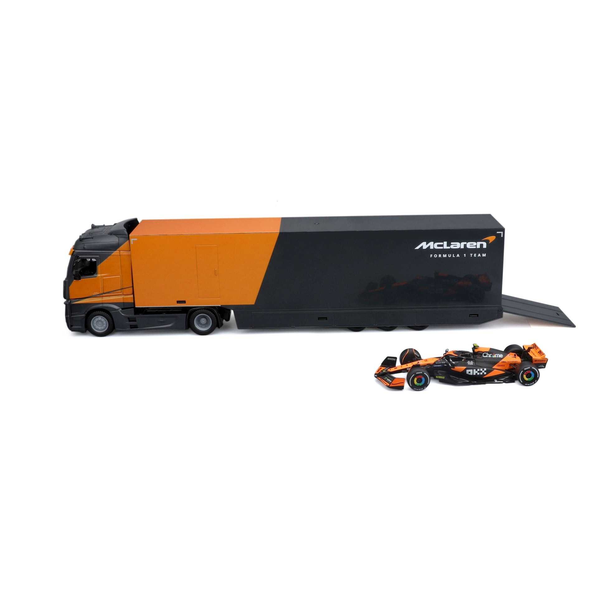 Bburago Mercedes Semi Truck with McLaren MCL38 #4 Lando Norris – 1:43 Diecast Model - Wild Willy