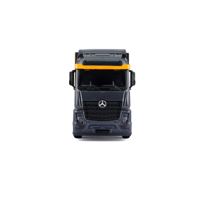 Bburago Mercedes Semi Truck with McLaren MCL38 #4 Lando Norris – 1:43 Diecast Model - Wild Willy
