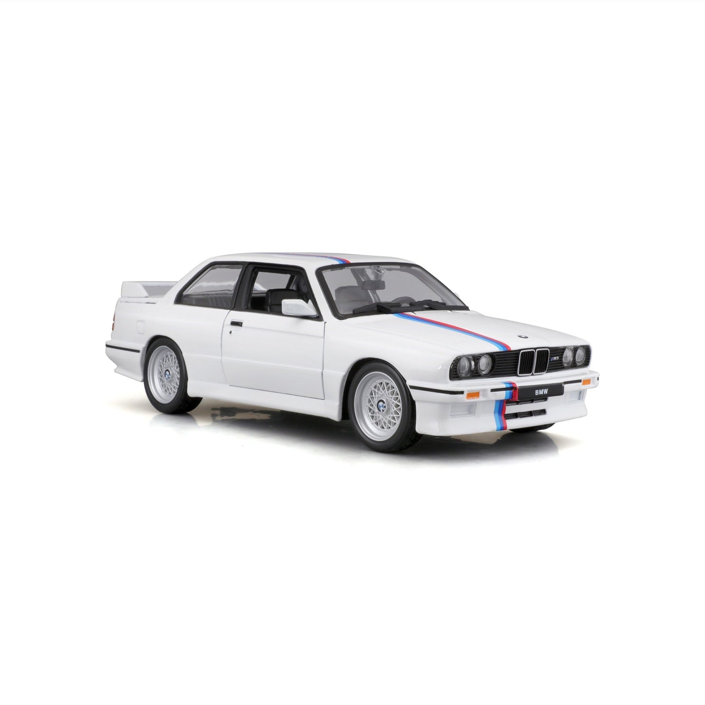 Bburago BMW M3 E30 1988 1:24 White