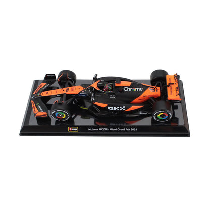 Bburago F1 McLaren MCL38 #81 Piastri -1:24