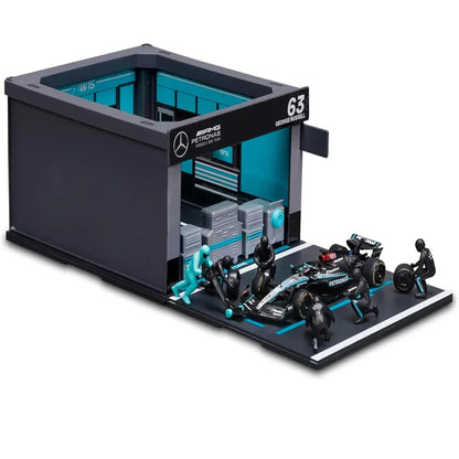 Bburago F1 Mercedes AMG Team W16 Pit Pass 1:43 Diecast Diorama - Wild Willy