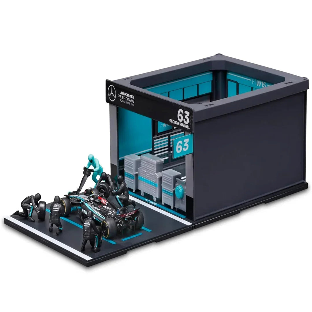 Bburago F1 Mercedes AMG Team W16 Pit Pass 1:43 Diecast Diorama - Wild Willy