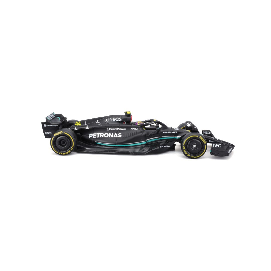 Bburago Mercedes AMG F1 W14 E Performance 1:24