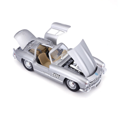 Bburago Mercedes Benz 300SL Silver - 1:18