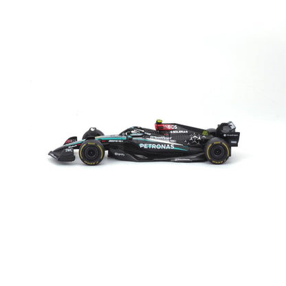 Bburago Mercedes F1 W15 E-Performance #44 - 1:43