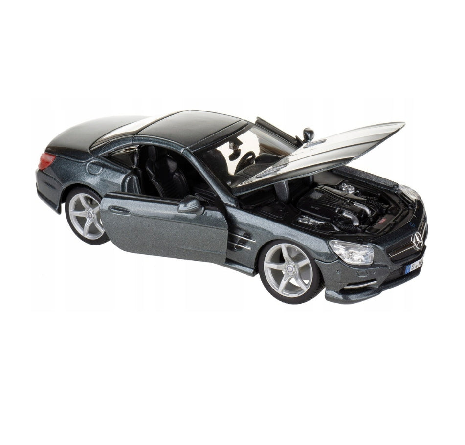 Bburago Mercedes SL 500 Hardtop 1:24 Diecast Model Car - Wild Willy