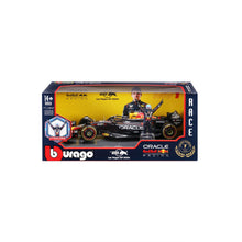 Bburago Oracle Red Bull Racing RB20 1/24 with Driver - Wild Willy