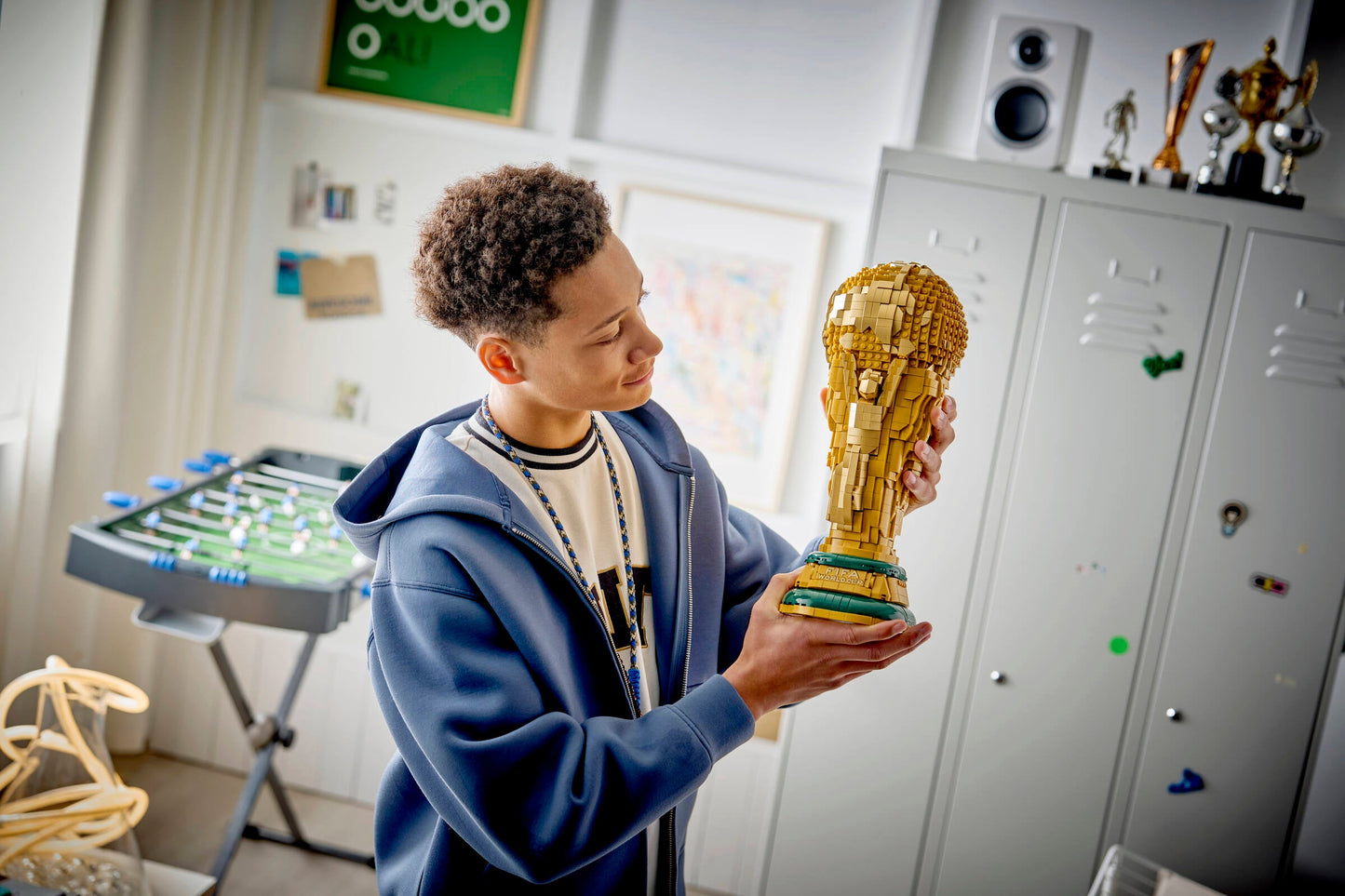 LEGO Editions FIFA World Cup Official Trophy 43020