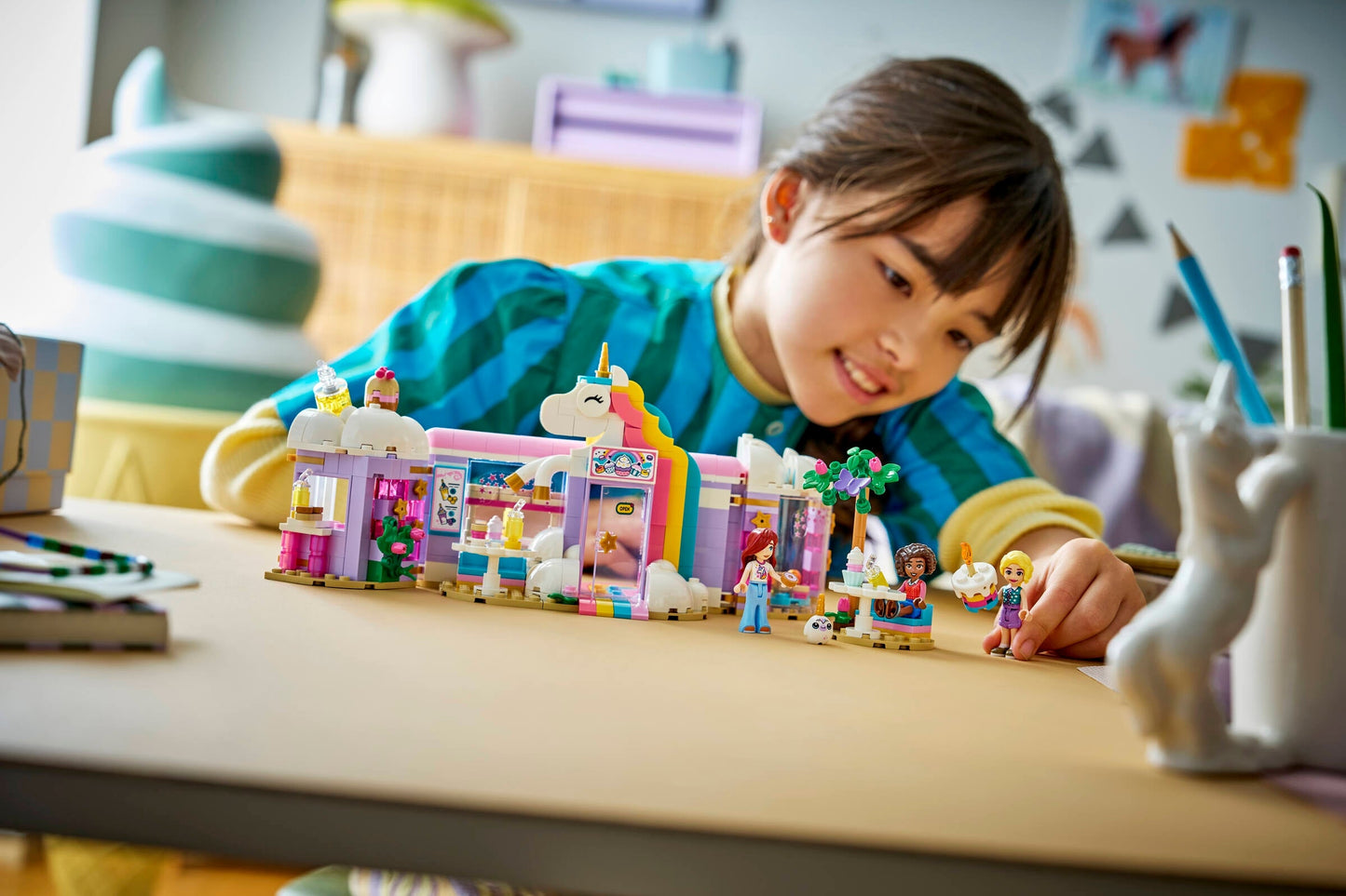 LEGO Friends Unicorn Dream Cafe 42684