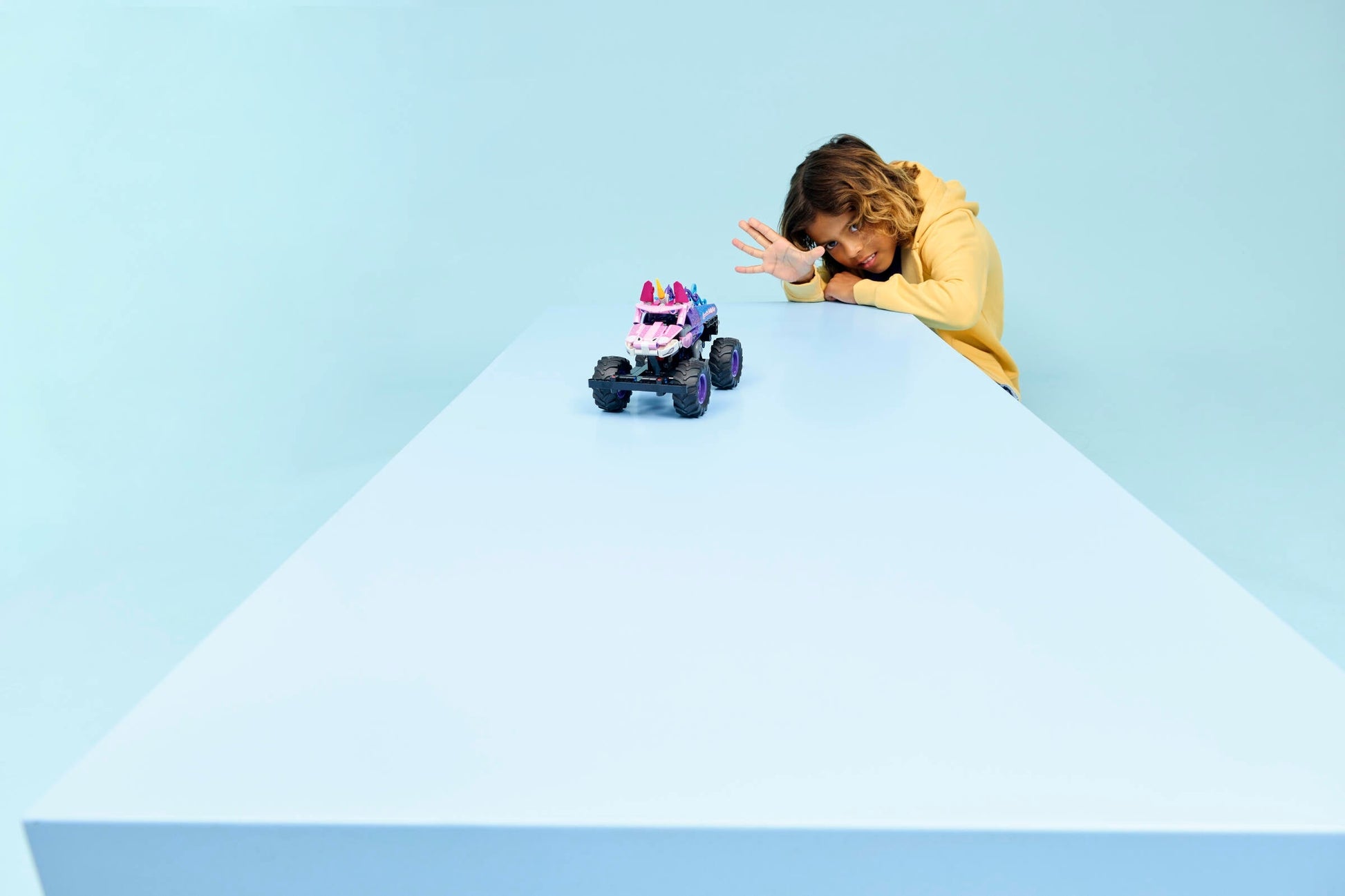 LEGO Technic Monster Jam Sparkle Smash - Wild Willy