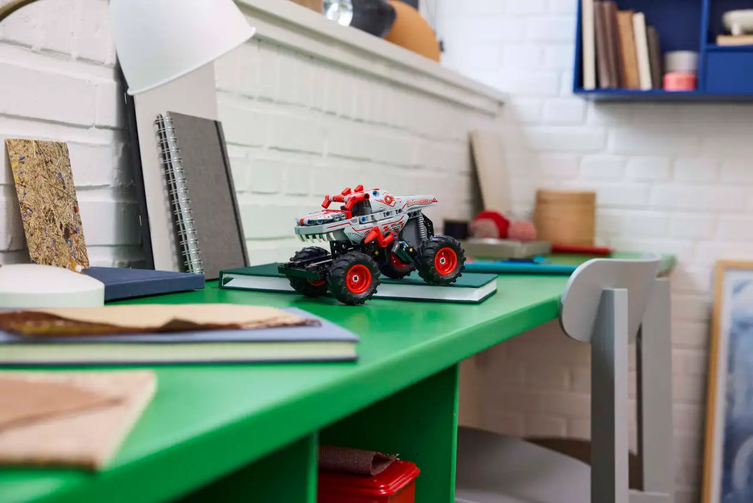 LEGO Technic Monster Jam Thunderroarus Pull-Back - Wild Willy