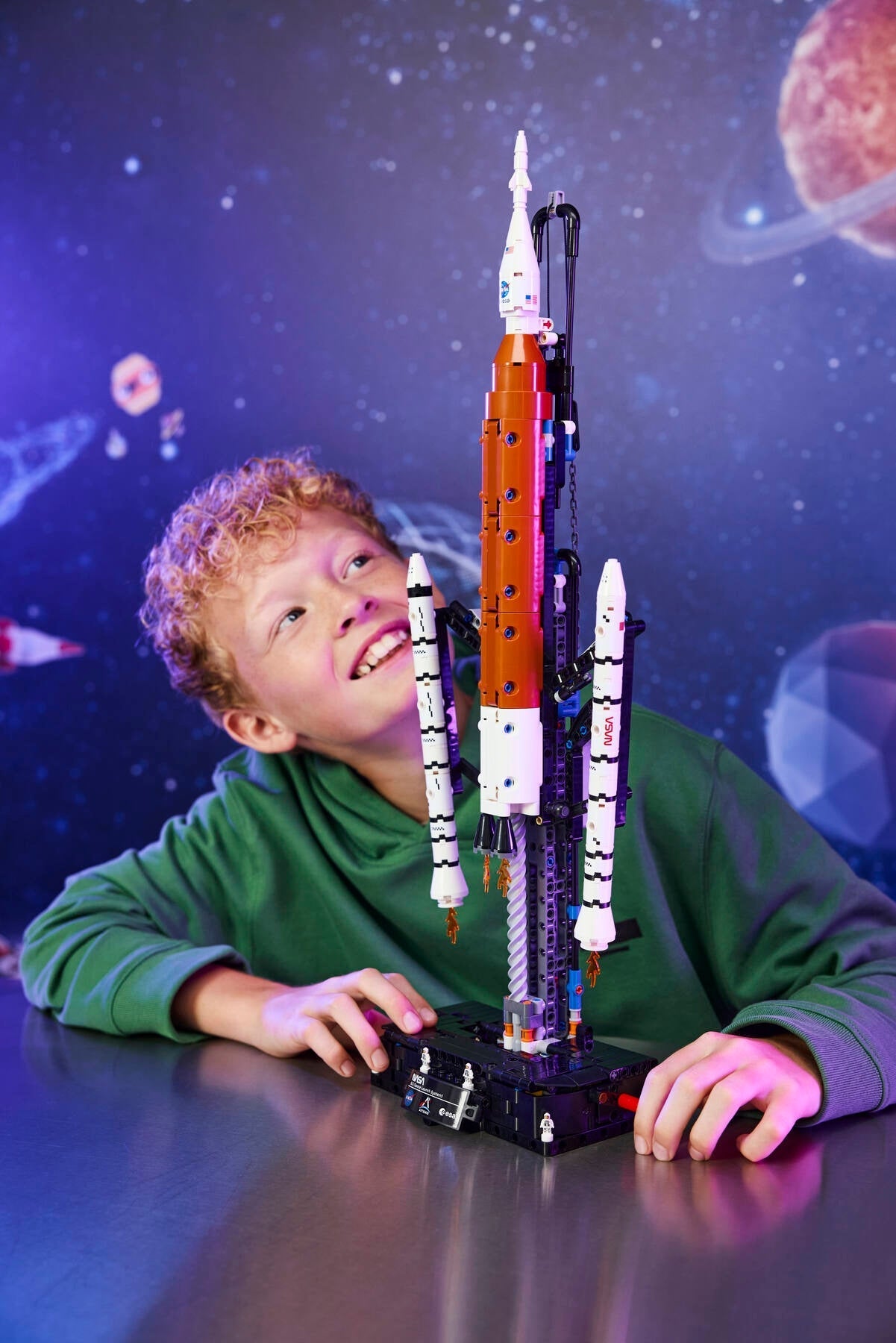 LEGO Technic NASA Artemis Space Launch System Rocket 42221