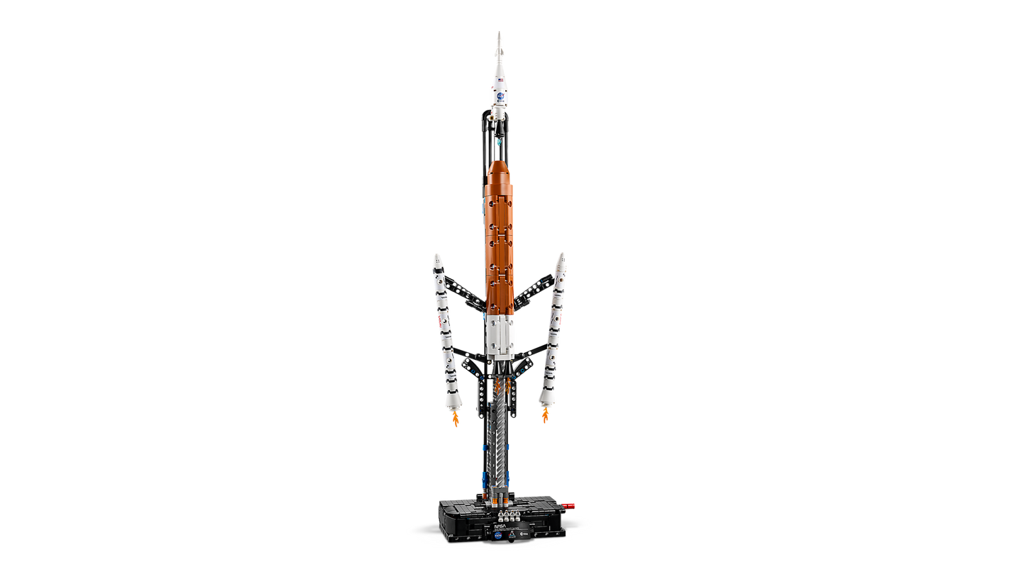 LEGO Technic NASA Artemis Space Launch System Rocket 42221