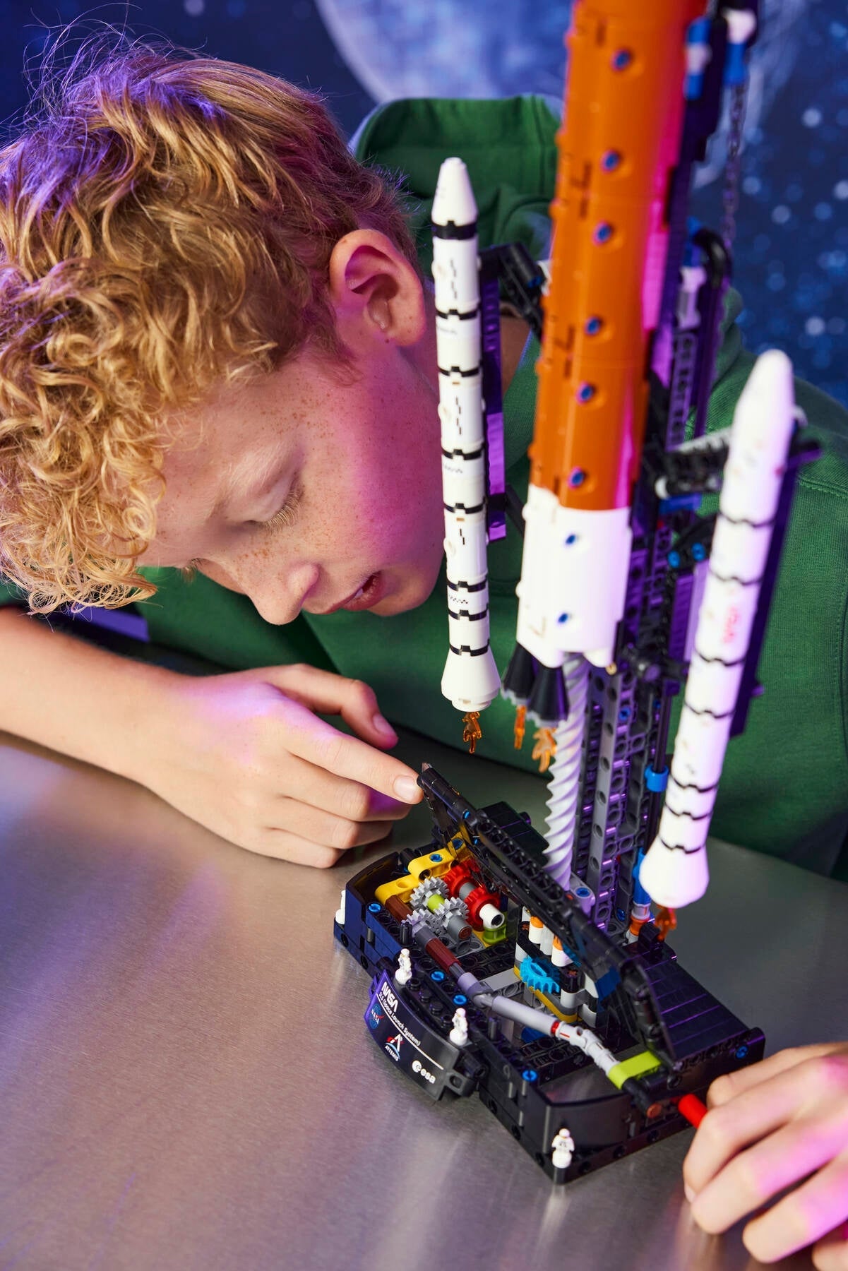 LEGO Technic NASA Artemis Space Launch System Rocket 42221