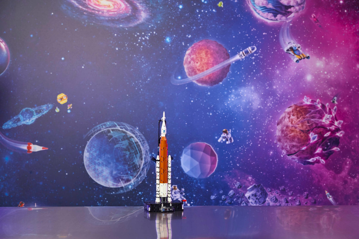 LEGO Technic NASA Artemis Space Launch System Rocket 42221
