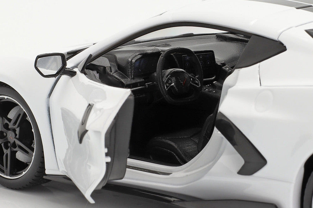 Maisto Chevrolet Corvette Stingray High Wing 2020 Coupe White