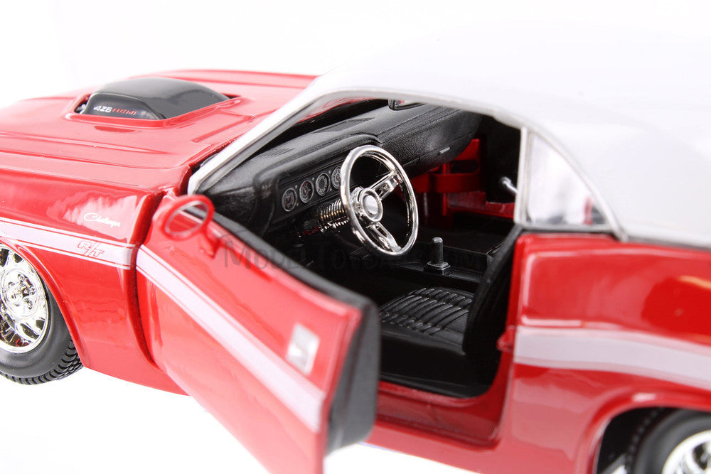 Maisto Dodge Challenger R/T 70 1:24 Red - Wild Willy