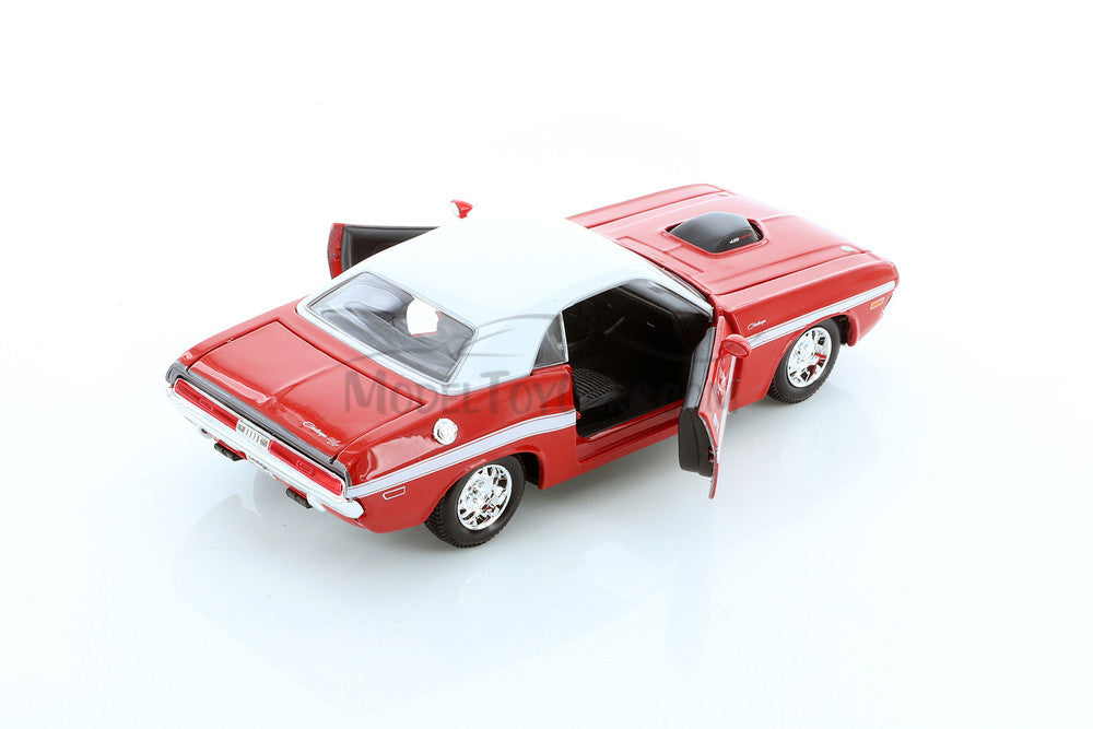 Maisto Dodge Challenger R/T 70 1:24 Red - Wild Willy
