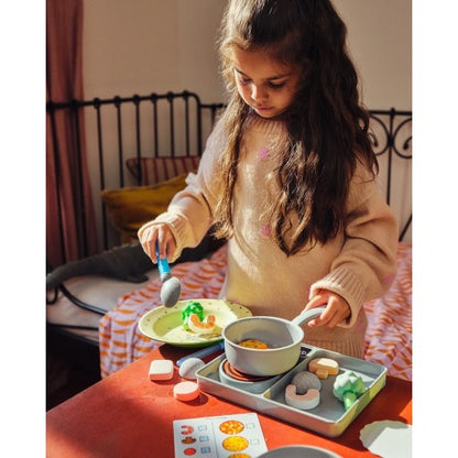 Melissa & Doug Simmer & Stir Stove Top Play Set Color Reveal