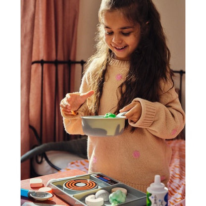 Melissa & Doug Simmer & Stir Stove Top Play Set Color Reveal