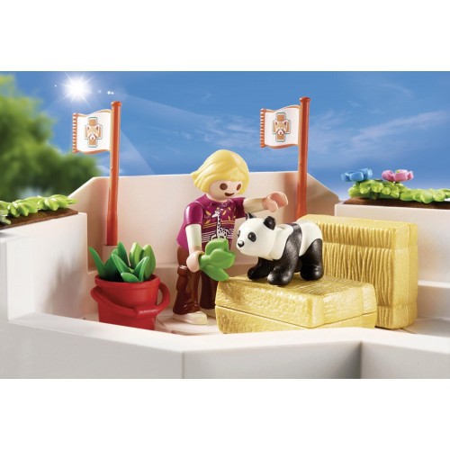 PLAYMOBIL Family Fun Zoo Veterinary Practice