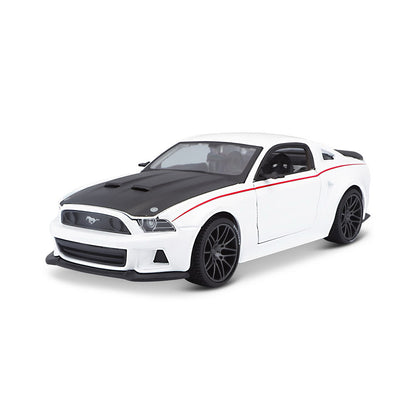 Maisto Ford Mustang Street Racer 2014 White - 1:24 Diecast Model - Wild Willy
