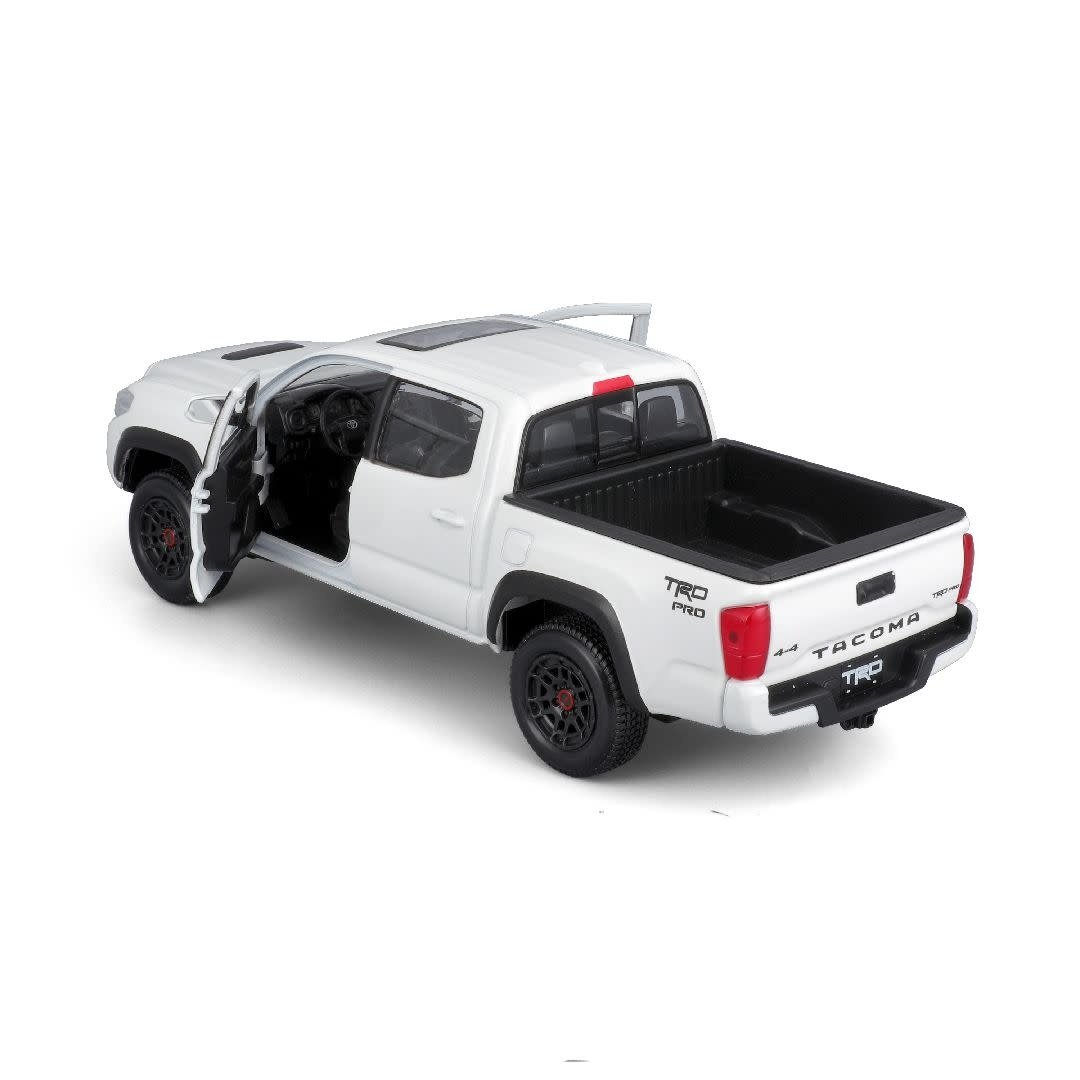Maisto Toyota Hilux GR White 1:24 Diecast Model - Wild Willy