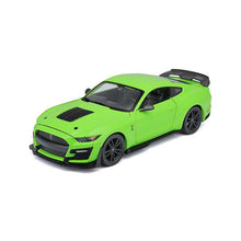 MAISTO Ford Mustang Shelby GT500 1:24 Green Die-Cast Model