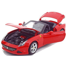 Bburago Ferrari California T (Open Top) - Wild Willy